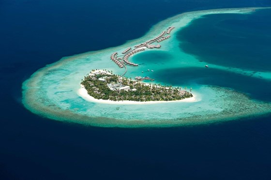 Constance Halaveli: 5-star Beach Resort & Hotel in Maldives