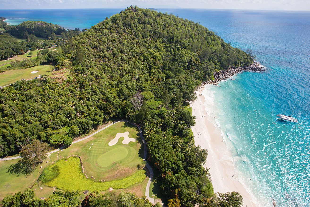 Luxury Golf In The Indian Ocean